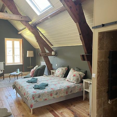 مبيت وإفطار Saint-Symphorien-de-Marmagne Moulin De Maupoy المظهر الخارجي الصورة